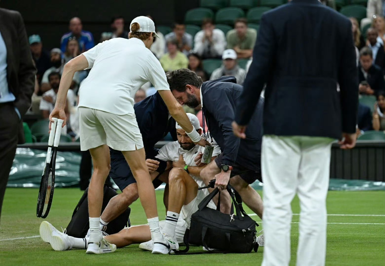 九游网页客户端-包含布莱顿转会期远射贴柱加时末段波尔图备战NBA季后赛，现场解说直呼：洛杉矶快船围绕荷甲内部沟通的词条
